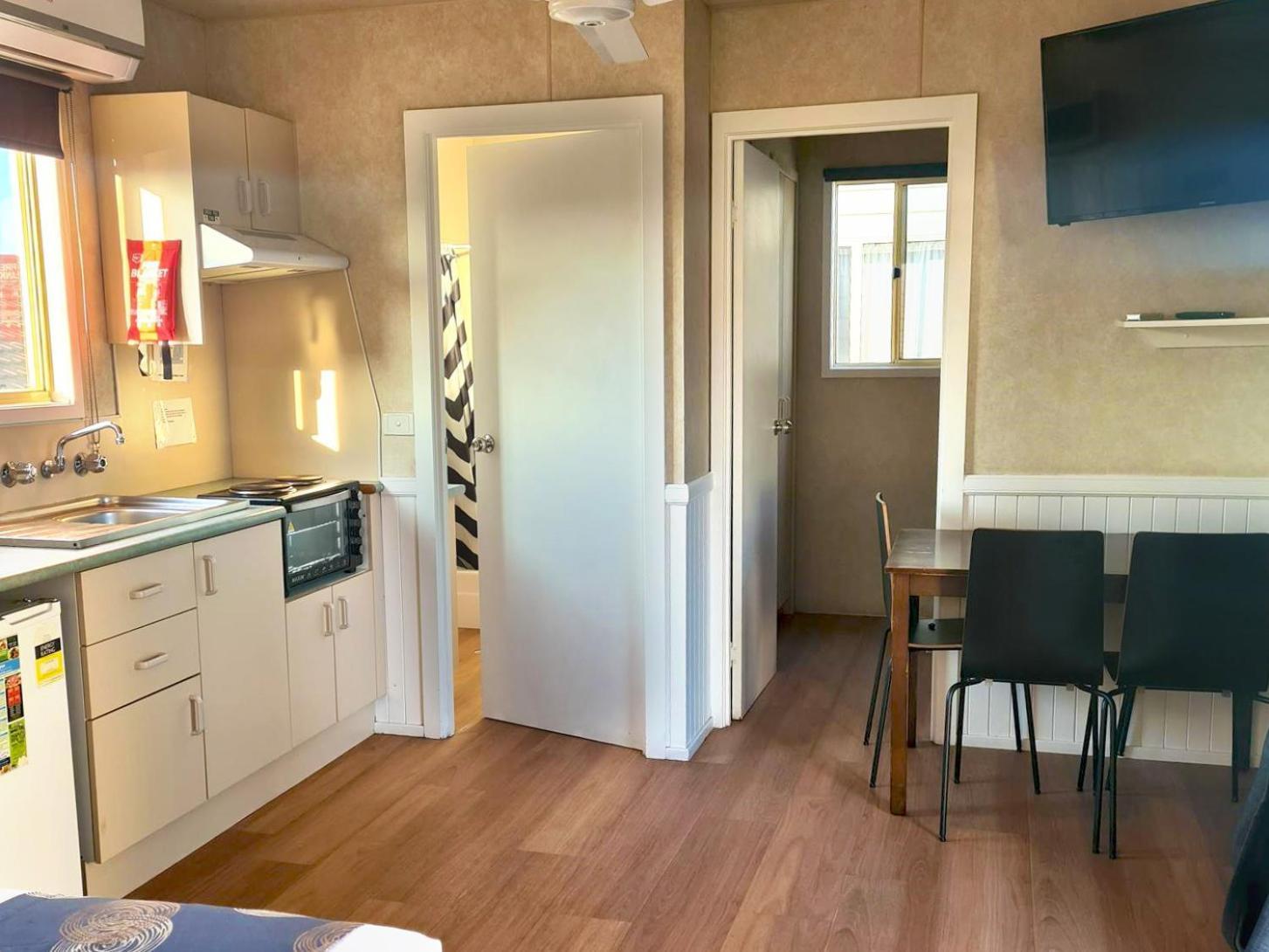 Crestview Tourist Park Hotel Queanbeyan Eksteriør billede
