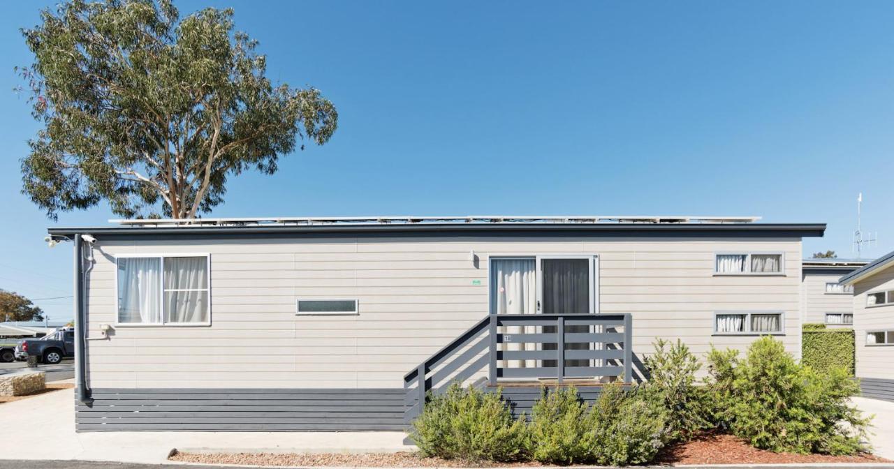 Crestview Tourist Park Hotel Queanbeyan Eksteriør billede