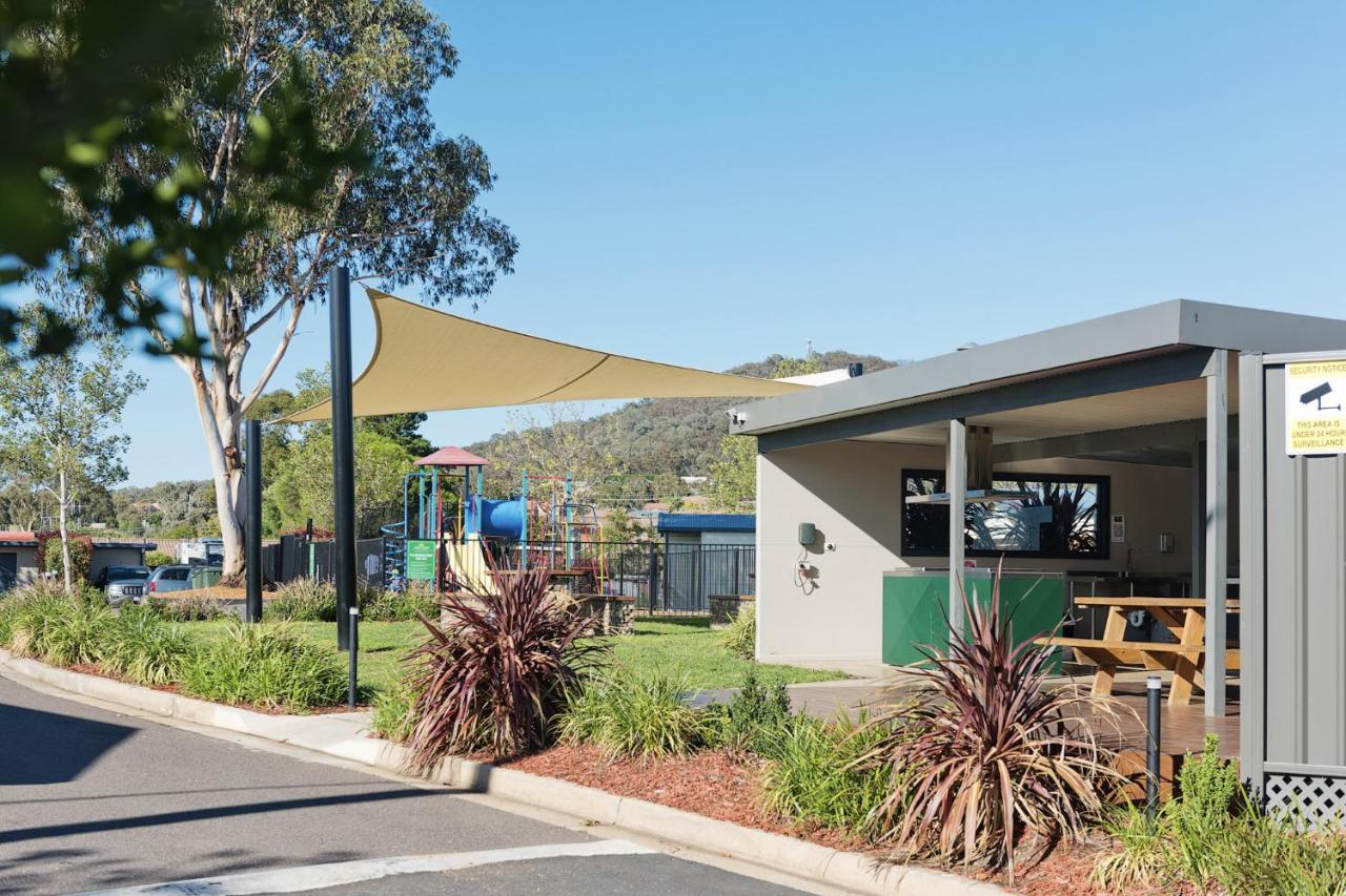 Crestview Tourist Park Hotel Queanbeyan Eksteriør billede
