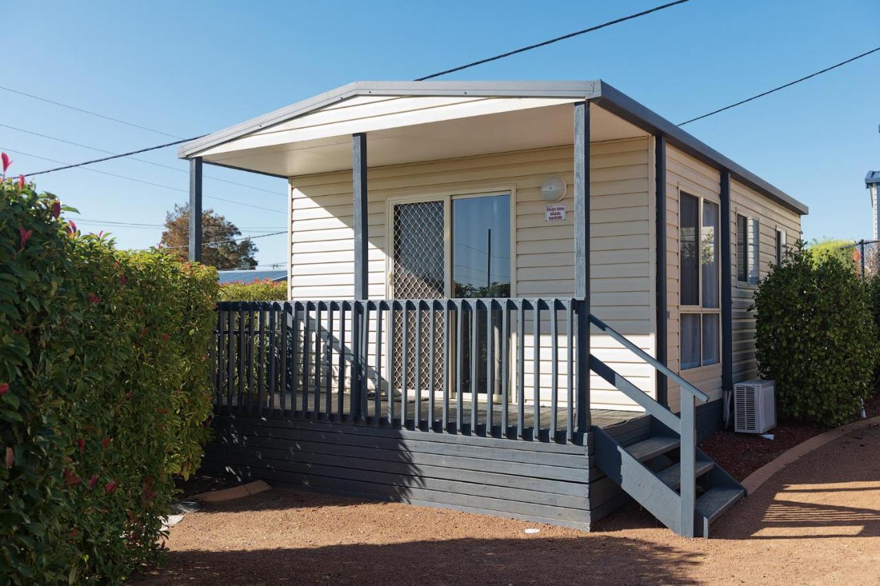 Crestview Tourist Park Hotel Queanbeyan Eksteriør billede