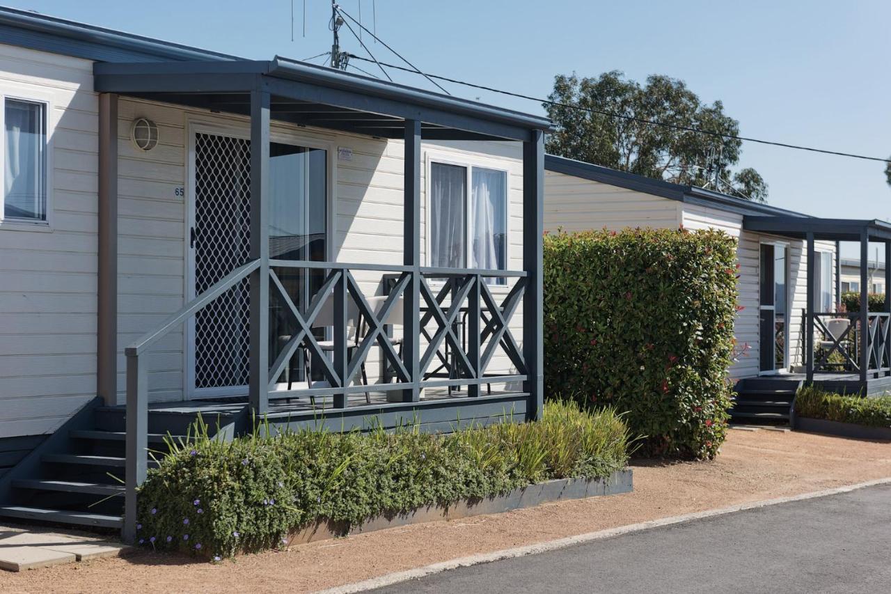 Crestview Tourist Park Hotel Queanbeyan Eksteriør billede